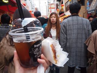 中華街でタピオカで角煮バーガー