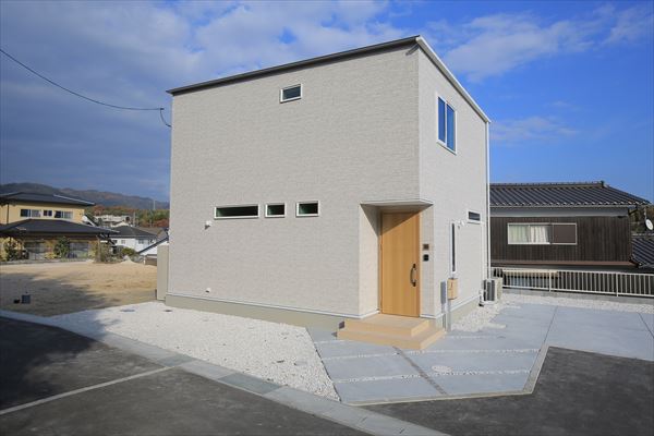 山口県光市の新築一戸建てです。