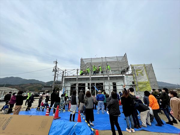 山口県岩国市で新築一戸建ての餅まきを行いました。