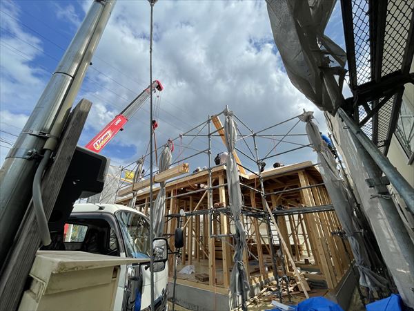 山口県岩国市で平屋の注文住宅の建方をしました。