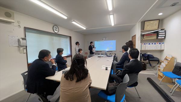 山口県岩国市で入社式のオリエンテーションをおこないました。