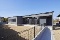 岩国市　新築注文住宅「庭を包む 雁行の棲家。」