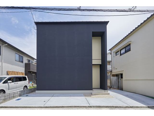 山口県 岩国市　新築注文住宅『居心地の良さと家族の気配を常に感じる家』
