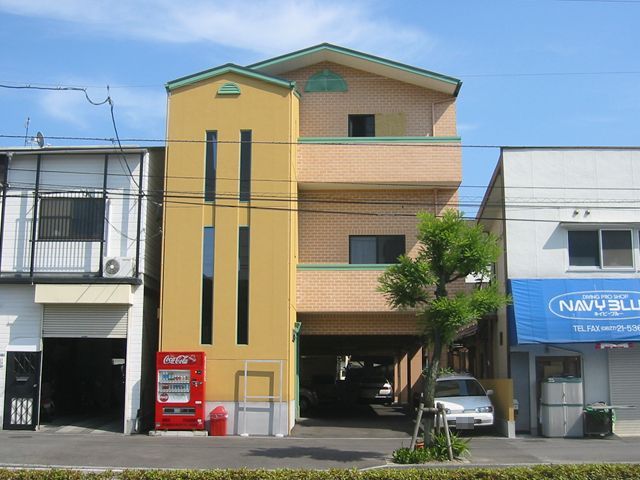 山口県岩国市今津町　賃貸住宅　煉瓦とのコラボ　カサベルデ・アカシヤ